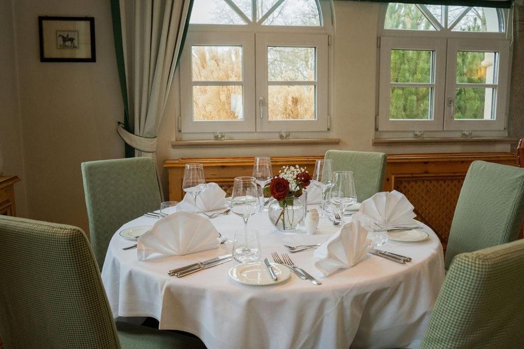Gut Altholz Landhotel Und Restaurant Hutter Plattling Esterno foto